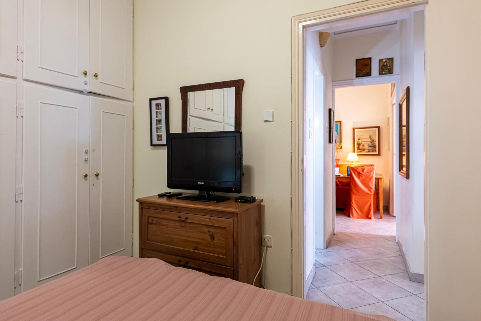 Sea View Apartment 100M From The Beach Saronida ภายนอก รูปภาพ